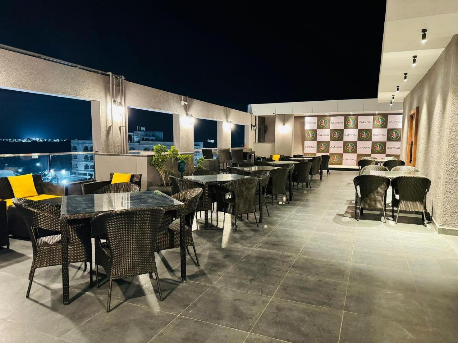 Hotel Carnival Parbhani Экстерьер фото